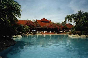 Afbeelding: Zicht op het Pelangi Beach Hotel